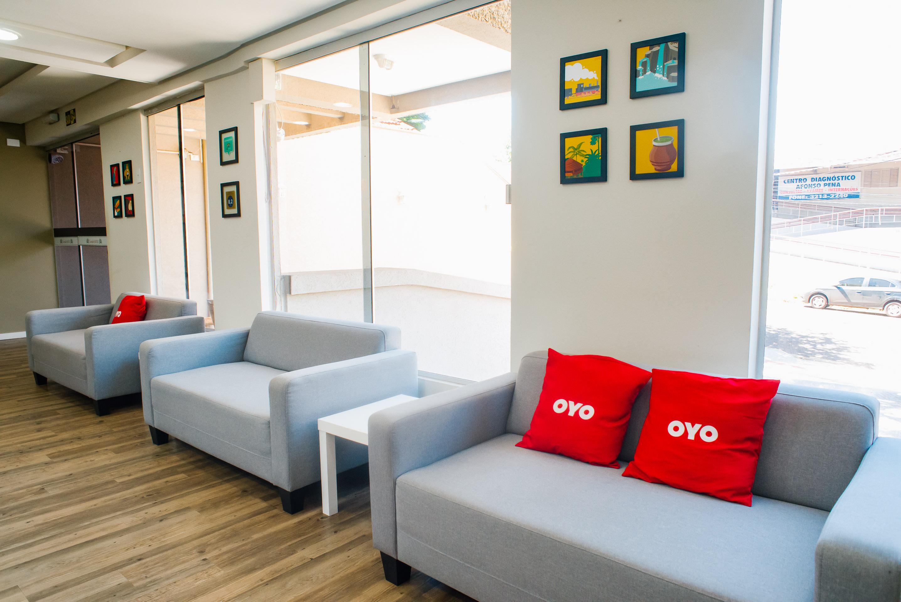 Oyo Cerrado Hotel, Campo Grande Кампу-Гранди Экстерьер фото OYO Townhouse