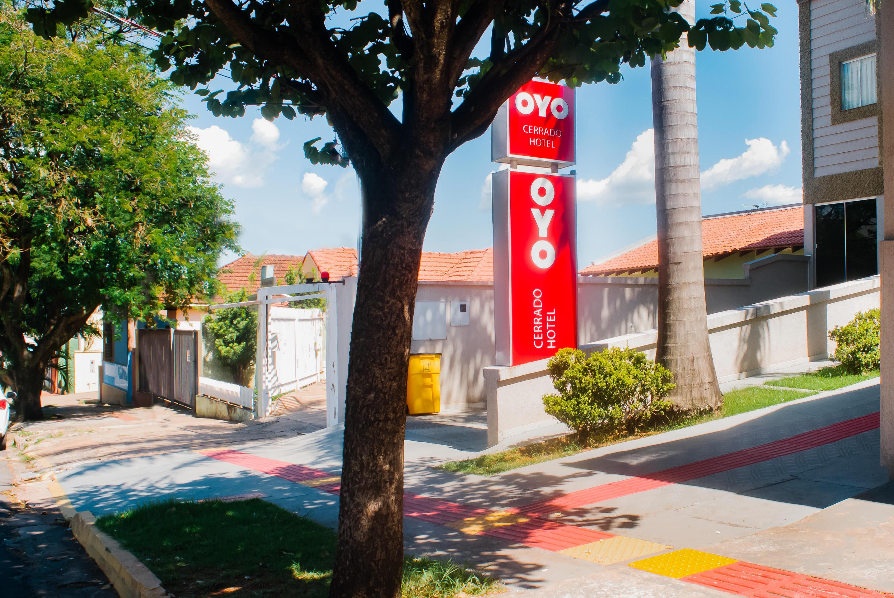 Oyo Cerrado Hotel, Campo Grande Кампу-Гранди Экстерьер фото OYO Hotel in Brazil